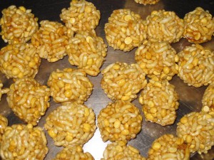 Churmura Laddu