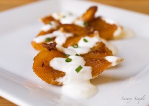 baked-pumpkin-with-garlic-yogurt-sauce