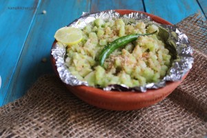 Khamang Kakdi - Cucumber peanut salad - vegan recipe